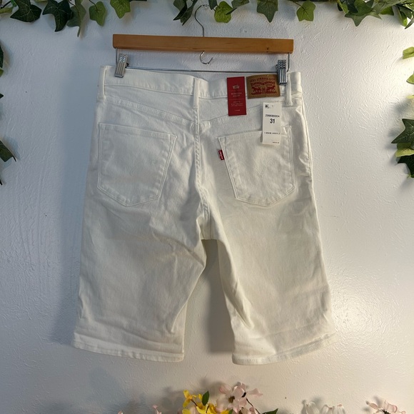 Levi's White Denim Mid Rise Slim Bermuda Shorts - Picture 4 of 15